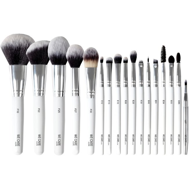 Кисть для бровей WE CARE ICON Artist Angled Brow Brush
