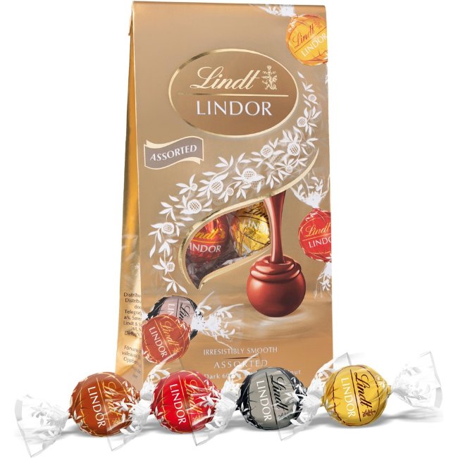 Шарики из темного шоколада с молочно-белым фундуком Lindt Lindor с мягкой начинкой 137 гр