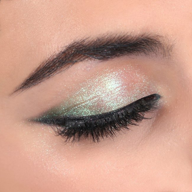 Тени для век MOIRA Chroma Light Shadow 017 Opal Gazed