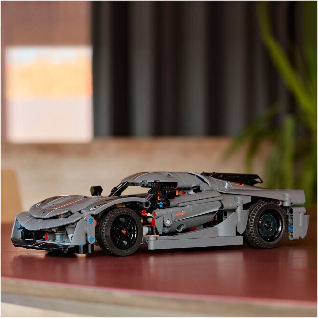 Конструктор LEGO® Technic 42173 - серый гиперкар Koenigsegg Jesko Absolut Конструктор LEGO® Technic 42173 - серый гиперкар Koenigsegg Jesko Absolut