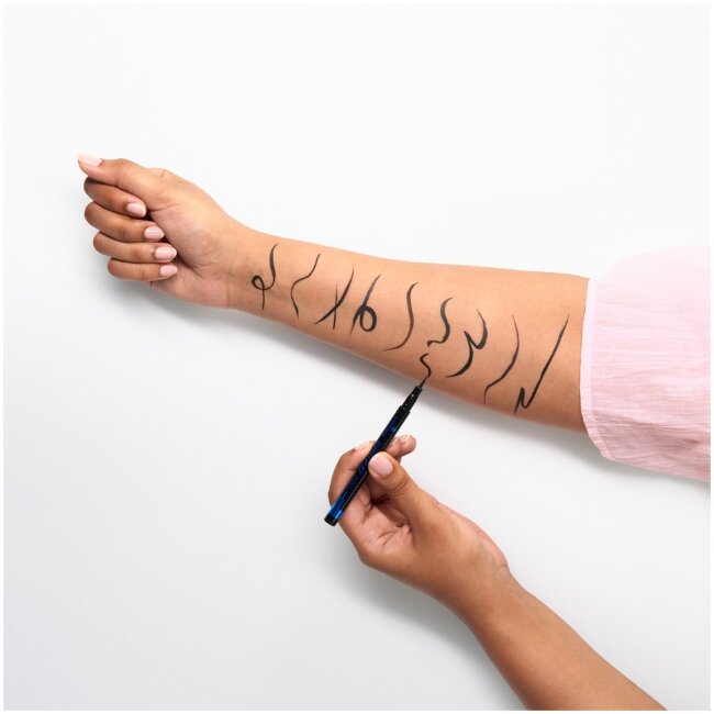Подводка для глаз essence eyeliner pen waterproof 01 водостойкая 1 мл