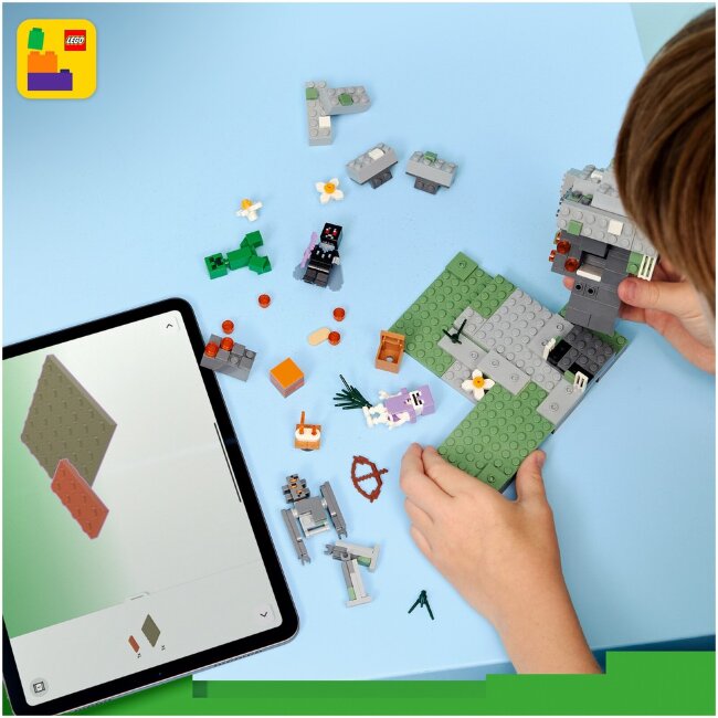 Конструктор LEGO® Minecraft 21586 бледный сад