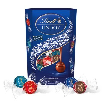 Конфеты Lindt LINDOR с молочным шоколадом, карамельно-морской солью, двойным шоколадом и темным шоколадом 45% 337 гр с мягкой начинкой Конфеты Lindt LINDOR с молочным шоколадом, карамельно-морской солью, двойным шоколадом и темным шоколадом 45% 337 гр с мягкой начинкой