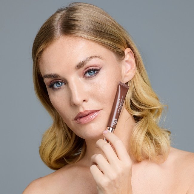 Блеск для губ Gosh Soft`n с тонирующим эффектом 010 Espresso Martini 8 мл