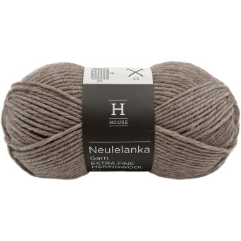 Пряжа для вязания House из мериносовой шерсти 50 гр Sand Beige 23738