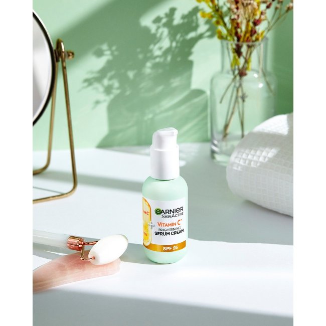 Дневной крем Garnier SkinActive Vitamin C* для тусклой кожи 50 мл