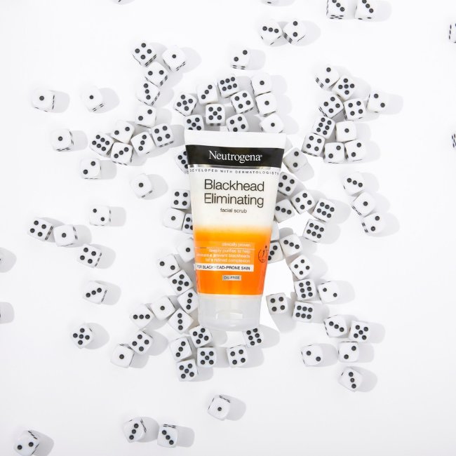 Скраб для лица Neutrogena Blackhead Eliminating с эффектом удаления чёрных точек 150 мл