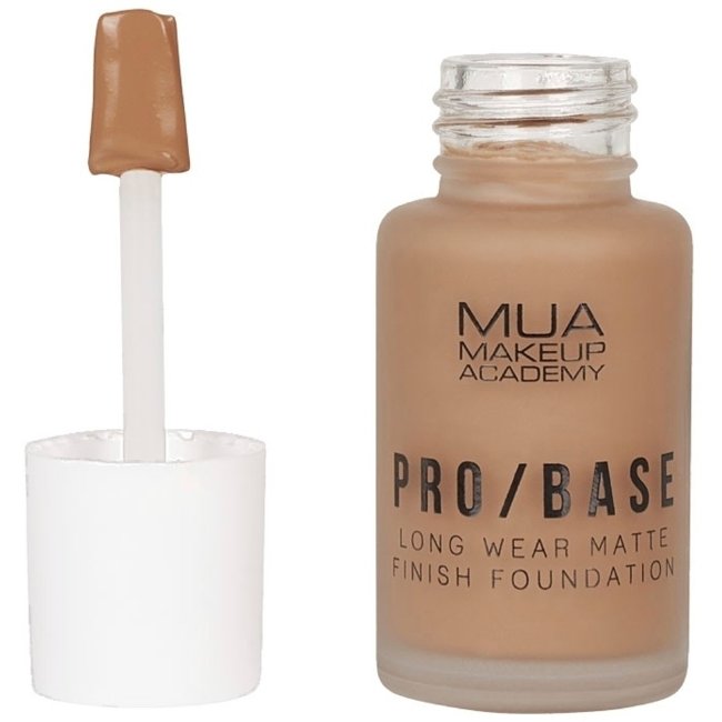 Тональная основа MUA Make Up Academy Pro Base Long Wear матовое покрытие 30 мл 180