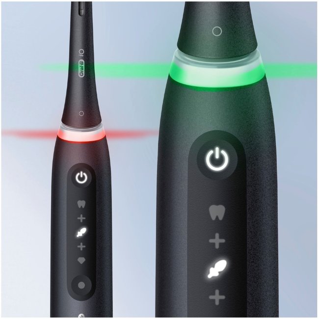 Электрическая зубная щетка Oral-B iO 5S Black с технологией Braun