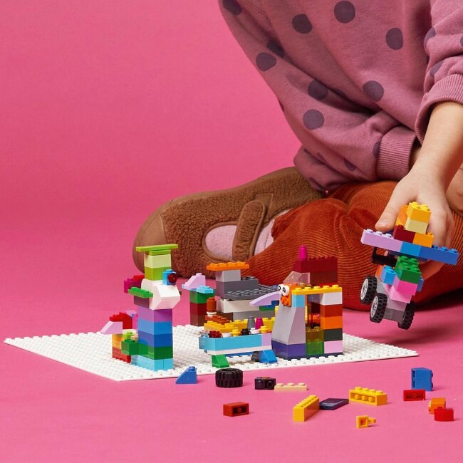 Конструктор LEGO® Classic белая строительная пластина 11026; набор для творчества для детей от 4 лет (1 деталь) Конструктор LEGO® Classic белая строительная пластина 11026; набор для творчества для детей от 4 лет (1 деталь)